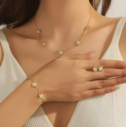 Collier "Coraline"