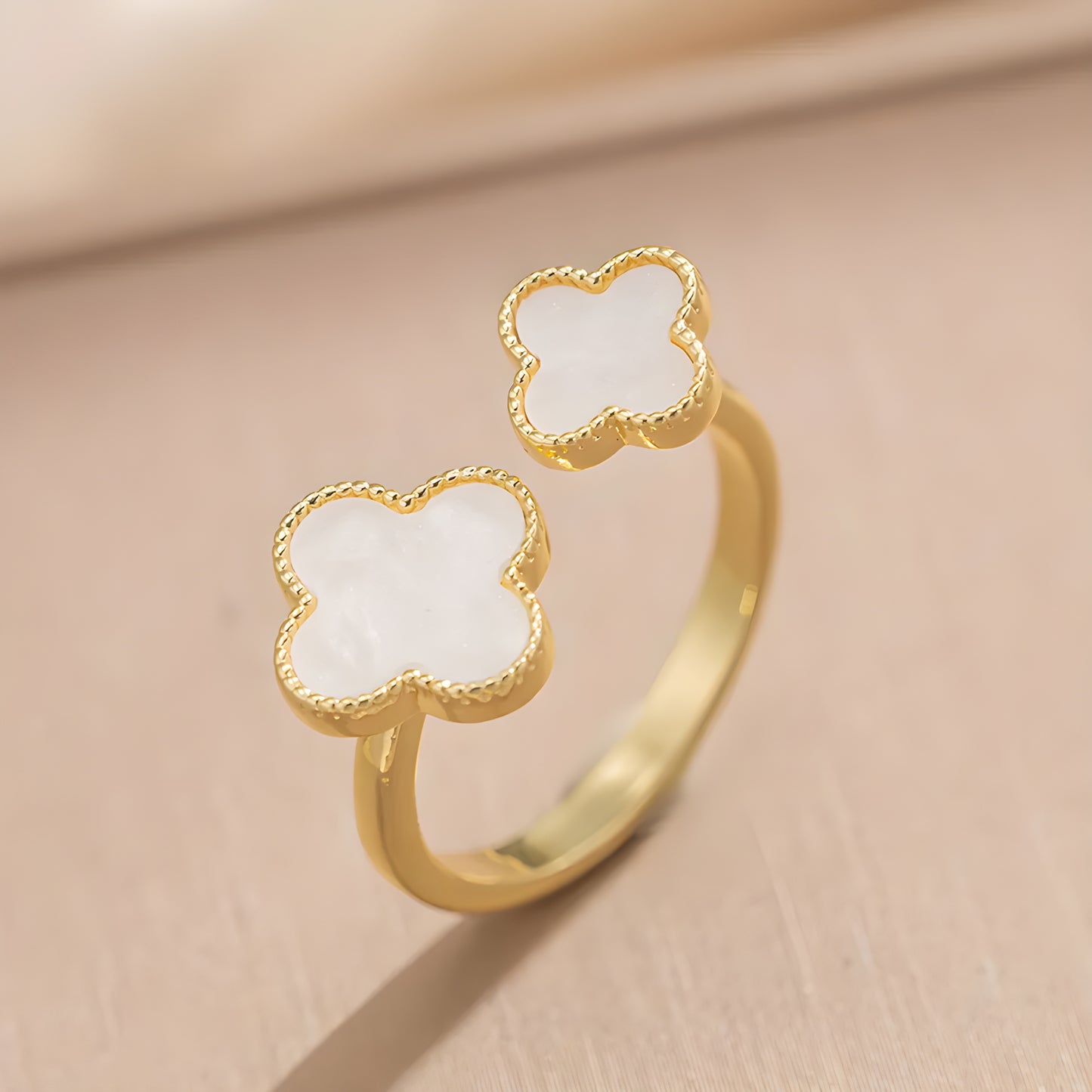 Bague "White lucky"